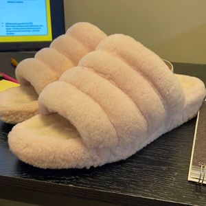 Ugg’s Fluff Yeah Slides